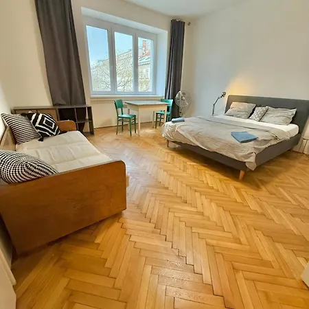 Elegant For Short Апартаменты *