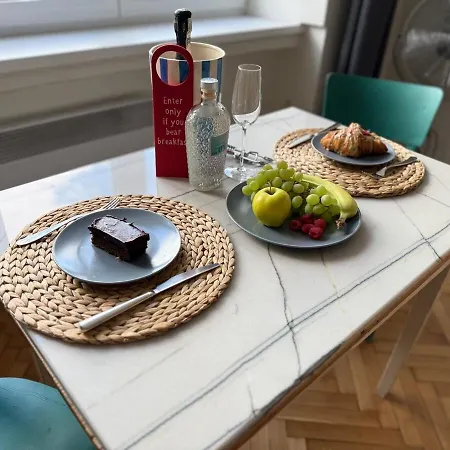 Elegant For Short * ברטיסלאבה